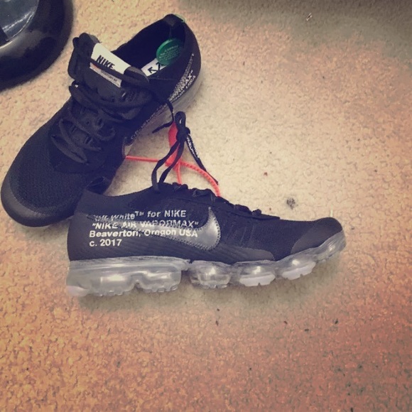 off white vapormax black stockx